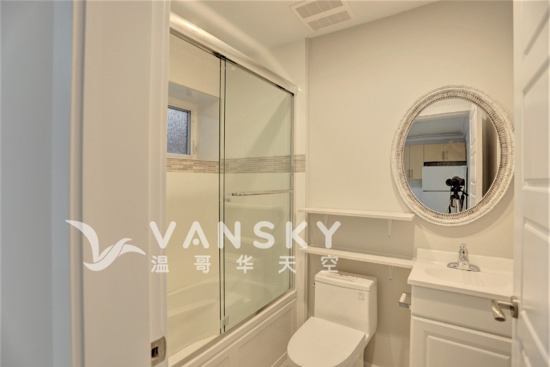 260401111506_4 lower 2 bd washroom.jpeg